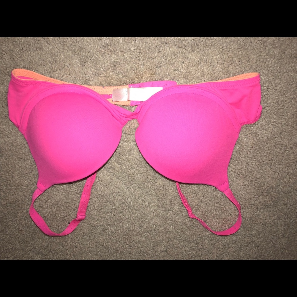 Pink VS bra